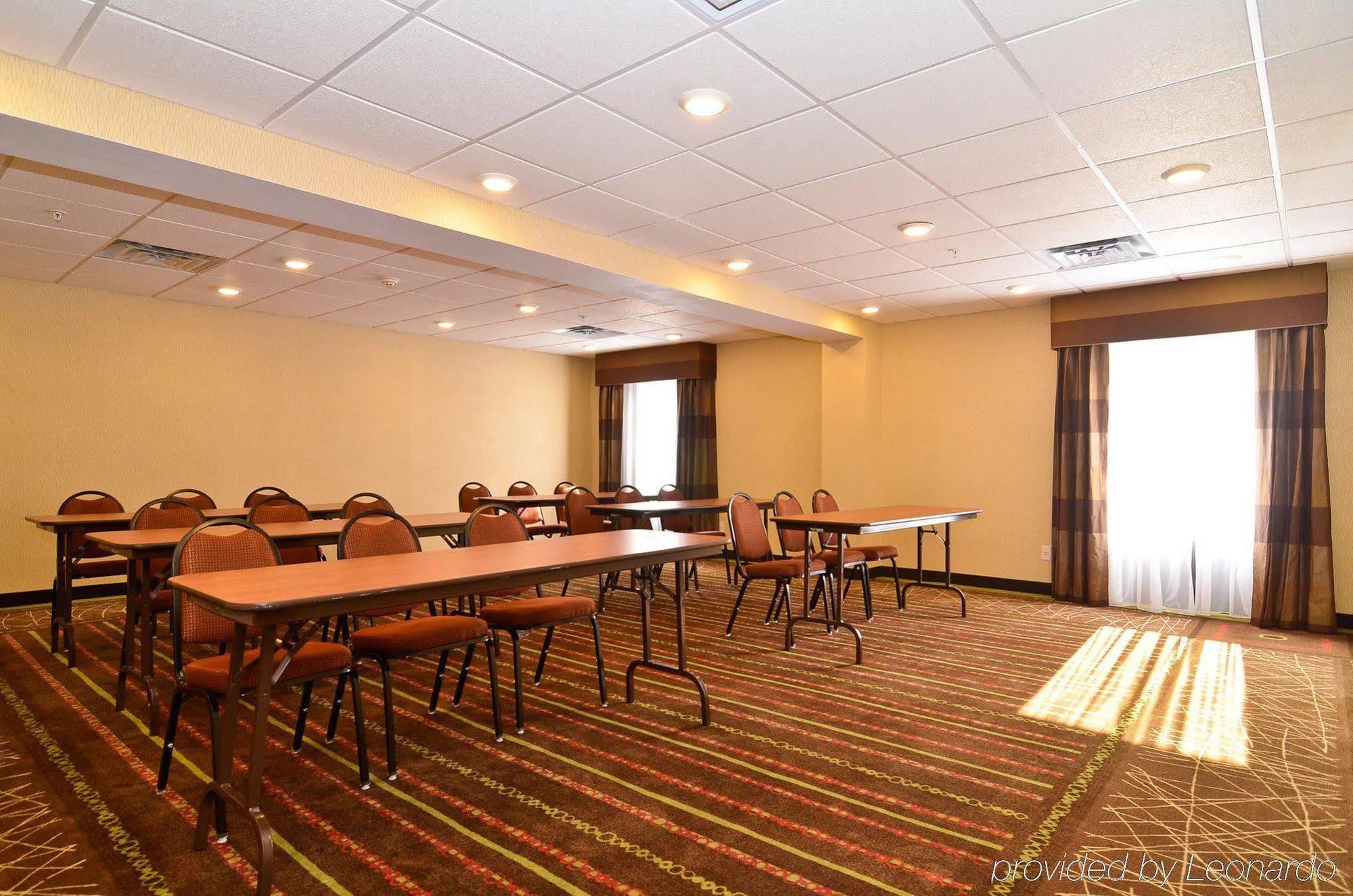 Holiday Inn Express Atlanta-Stone Mountain By Ihg Бизнес фото
