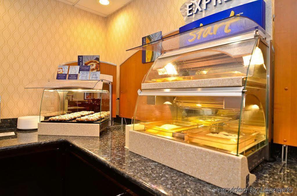Holiday Inn Express Atlanta-Stone Mountain By Ihg Экстерьер фото